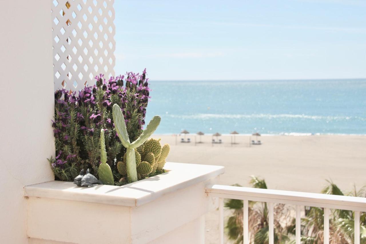 Miramar Beach Caleta De Velez Malaga Buitenkant foto